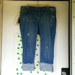 Women's APT. 9 Cropped Jeans, Size 16.